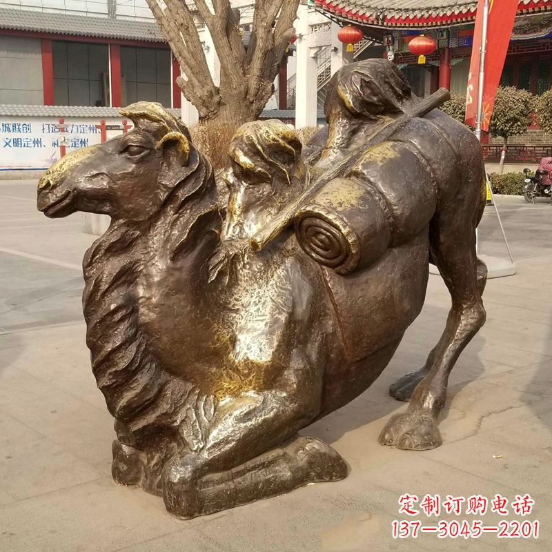广西跪俯的骆驼铜雕