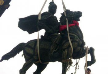 广西仰望古代将军，来一场跨越时空的雕塑之旅
