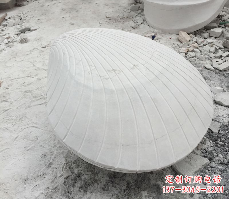 广西用贝壳雕刻出美丽的汉白玉雕塑