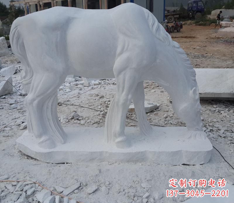 广西汉白玉动物马雕塑是由中领雕塑定制的一款精…