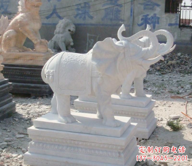 广西汉白玉卷鼻喷水大象