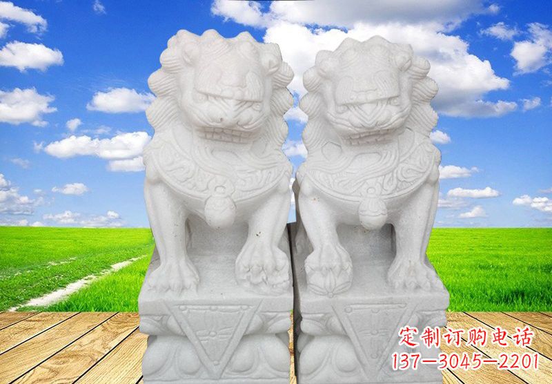 广西汉白玉狮子雕塑表达勇士之气