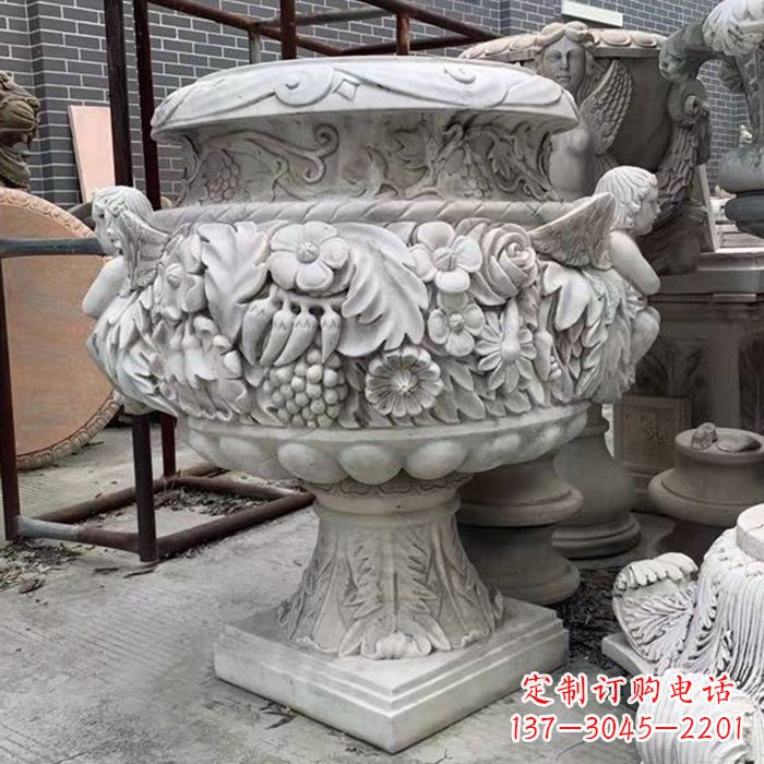 广西汉白玉欧式人物花盆石雕