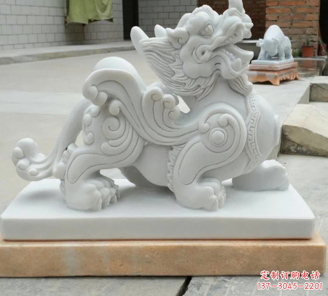 广西精美汉白玉貔貅雕塑