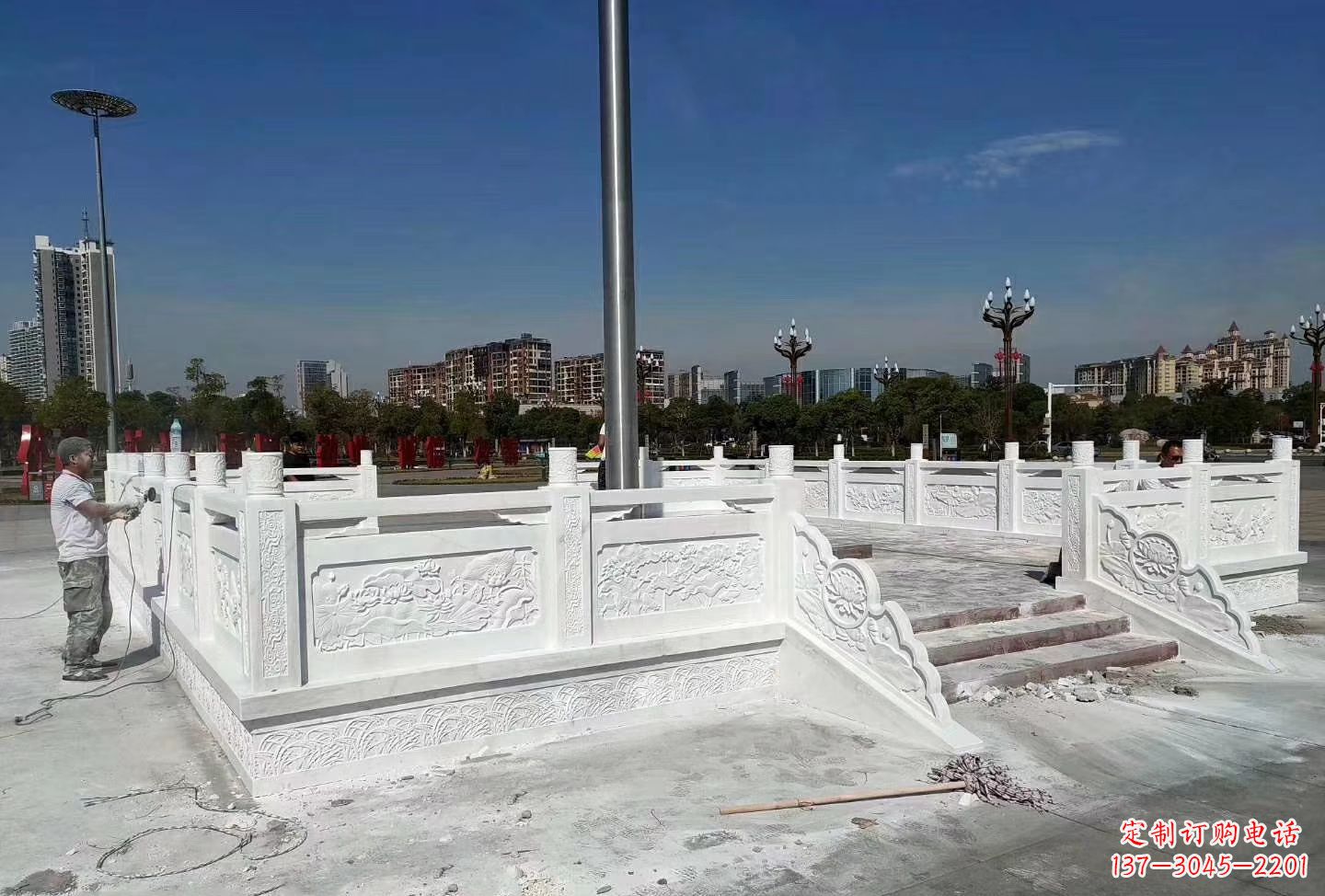 广西汉白玉升旗台 广场校园石雕栏板雕塑