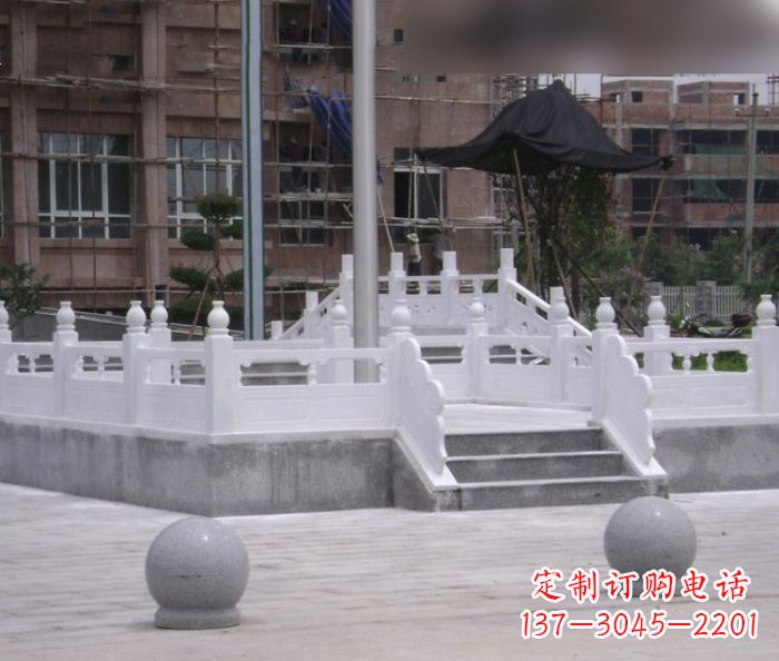 广西汉白玉校园升旗台石雕