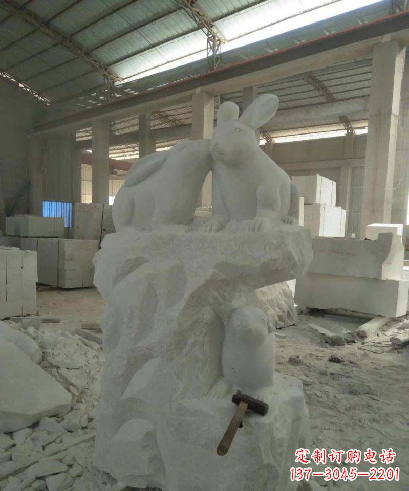 广西精美的中国古典生肖兔雕塑