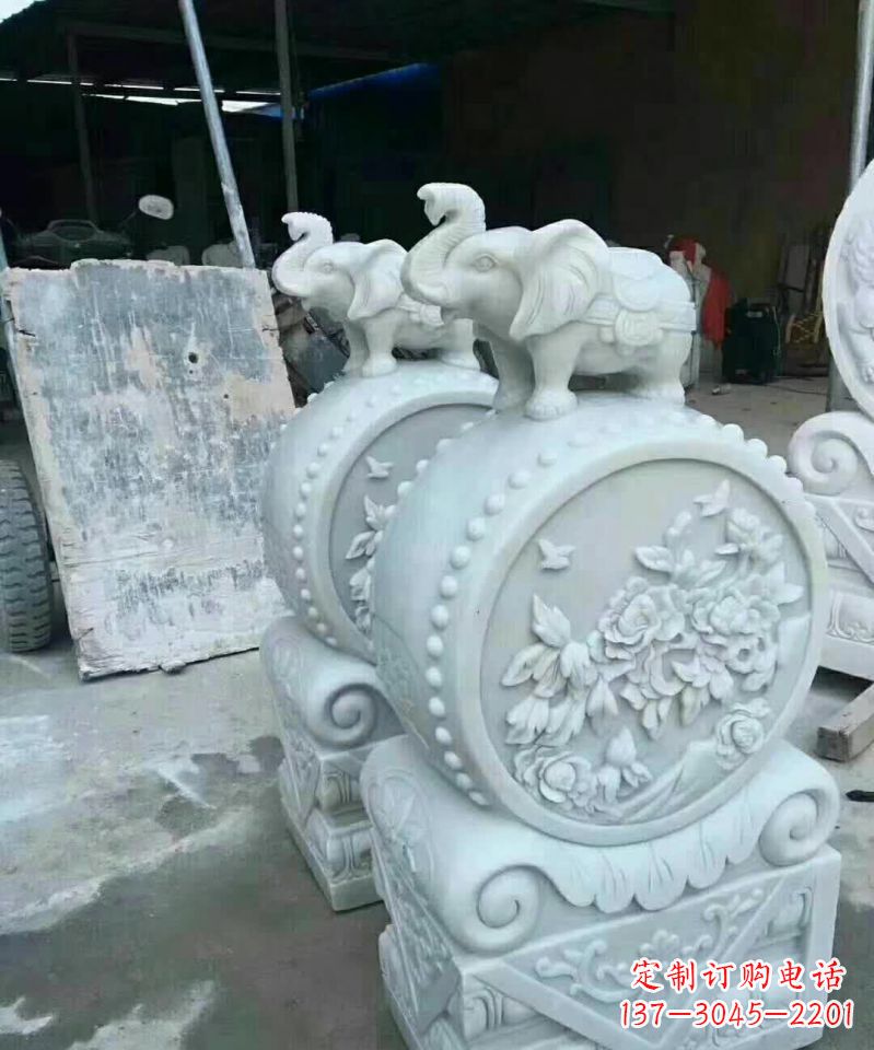 广西白玉小象抱鼓陪你度过每一天