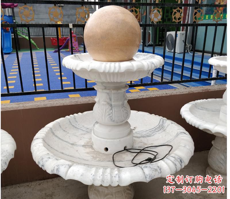 广西汉白玉小型风水球雕塑
