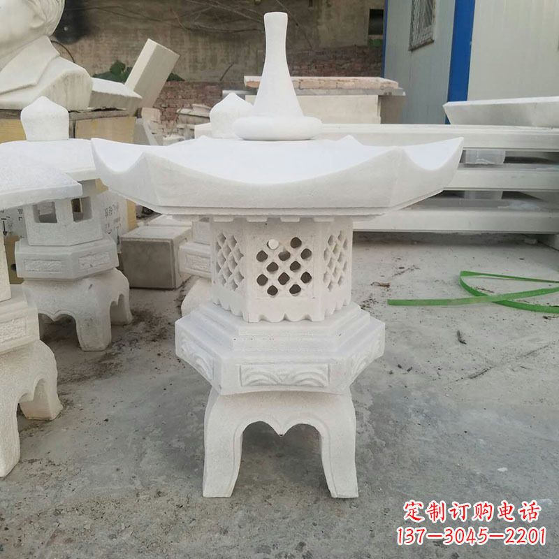 广西汉白玉中式石雕灯笼