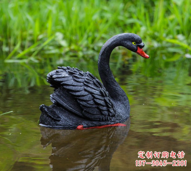 广西精致风范:黑天鹅展翅玻璃钢仿真雕塑
