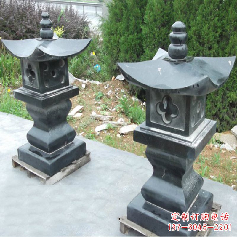广西黑曜石材质灯笼雕塑