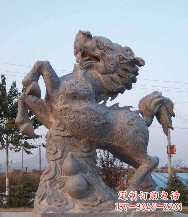 广西精美独特的麒麟神兽石雕