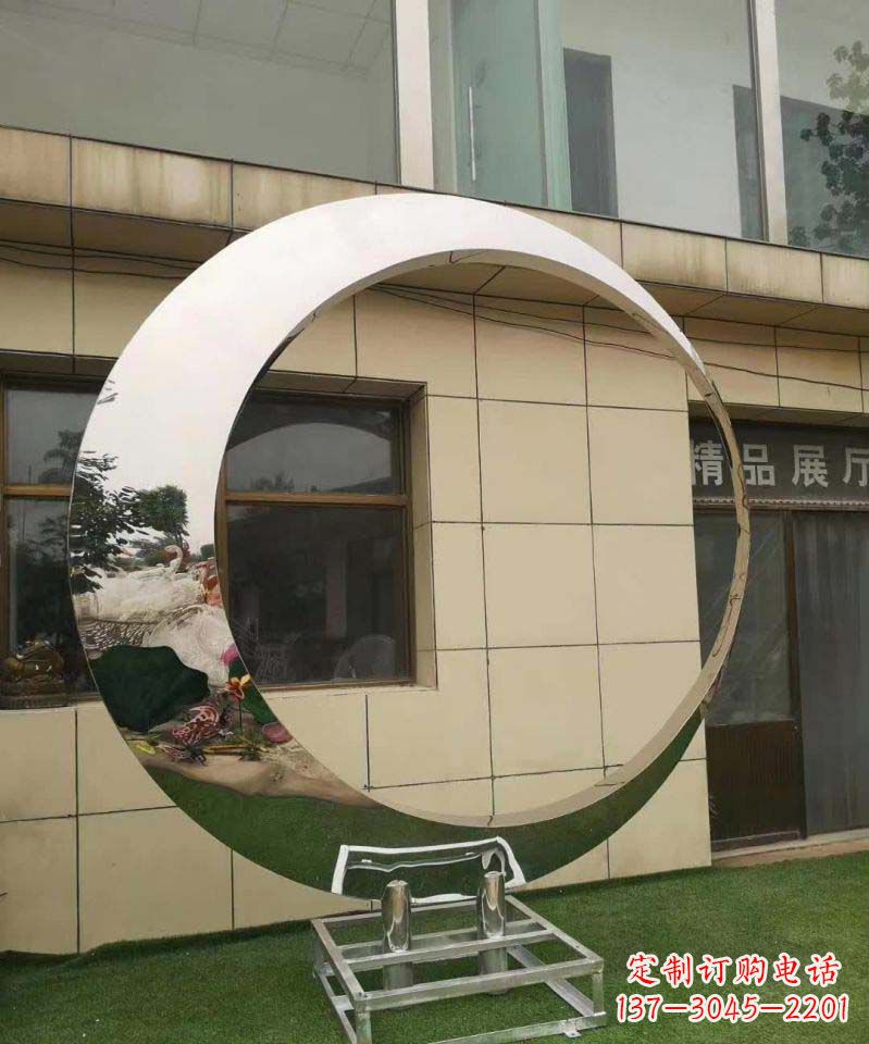 广西完美的不锈钢圆环雕塑