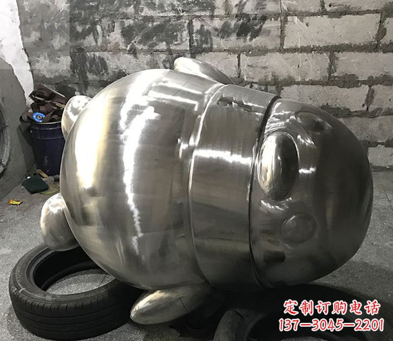 广西户外企鹅雕塑