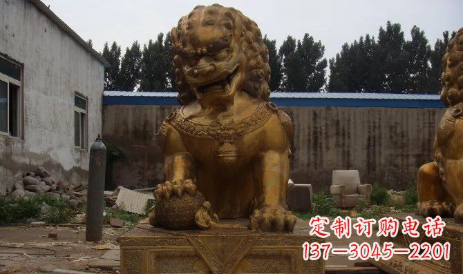 广西黄铜踩球故宫狮子铜雕