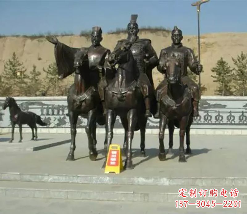 广西中领雕塑:骑马广场铜雕作品