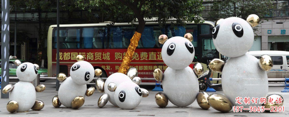 广西中领雕塑:优雅的不锈钢抽象熊猫雕塑
