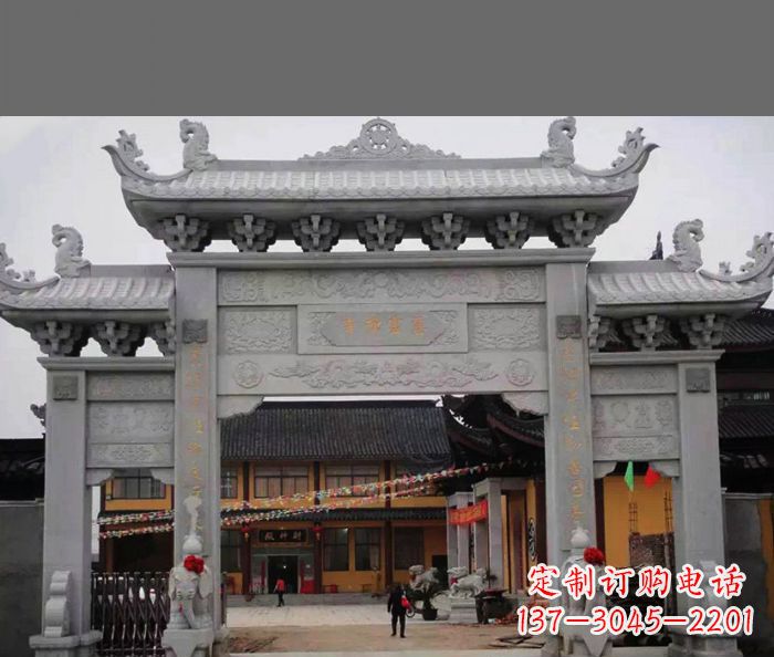 广西专业街边道路三门石牌坊雕塑制作
