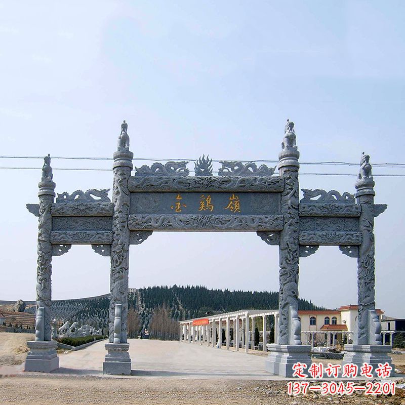 广西金鸡岭景区石雕牌坊