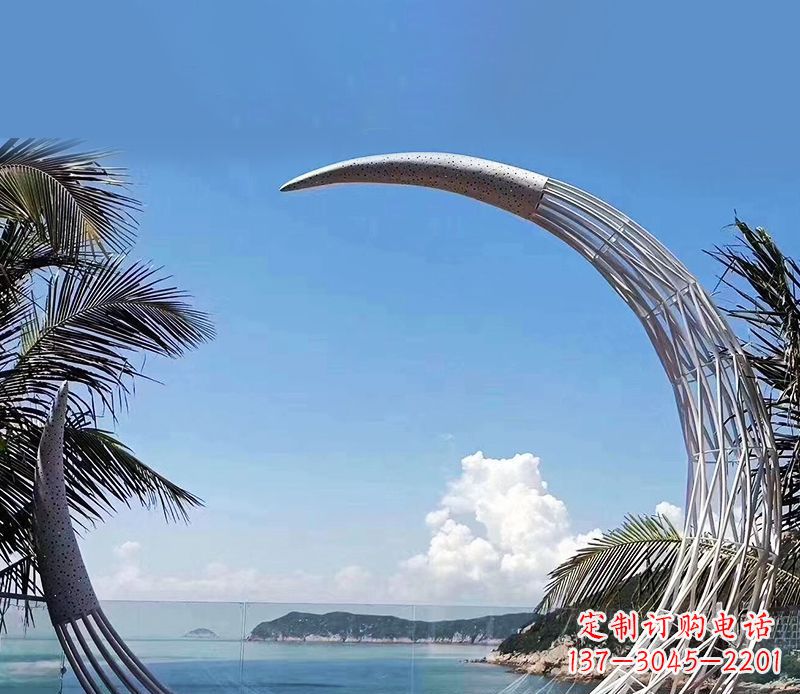 广西无比耀眼的不锈钢月亮雕塑