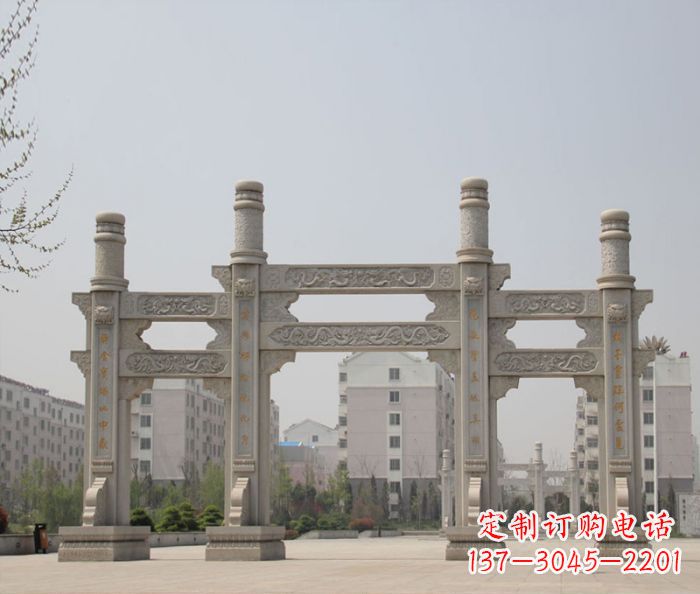 广西上中领雕塑:牌坊石雕定制