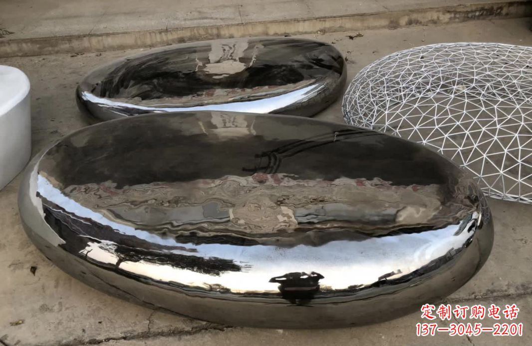 广西享受艺术的魅力,请选择中领雕塑的镜面不锈钢鹅卵石雕塑