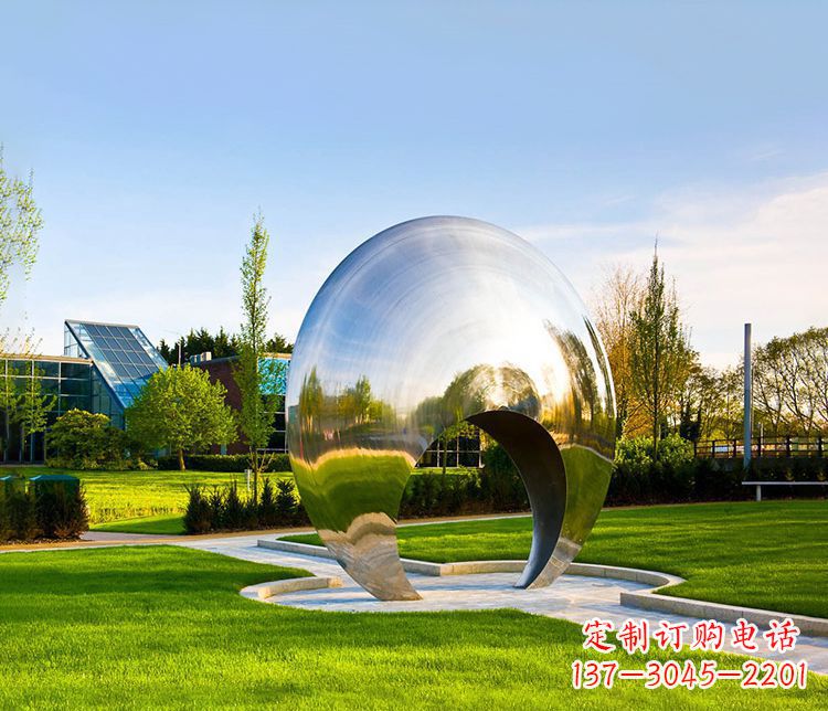 广西金色门楣的精美镜面拱门雕塑