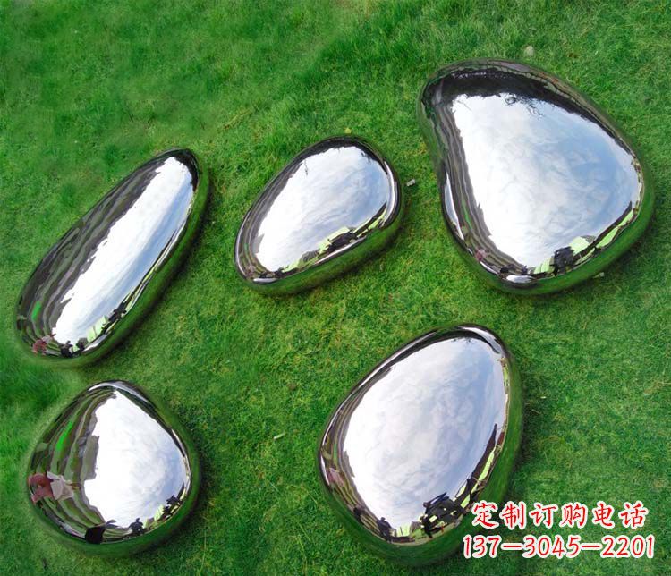 广西简约而优雅的镜面不锈钢水滴雕塑
