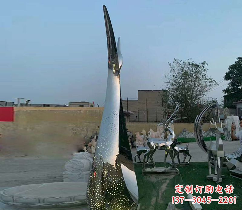 广西镜面广场不锈钢抽象天鹅雕塑