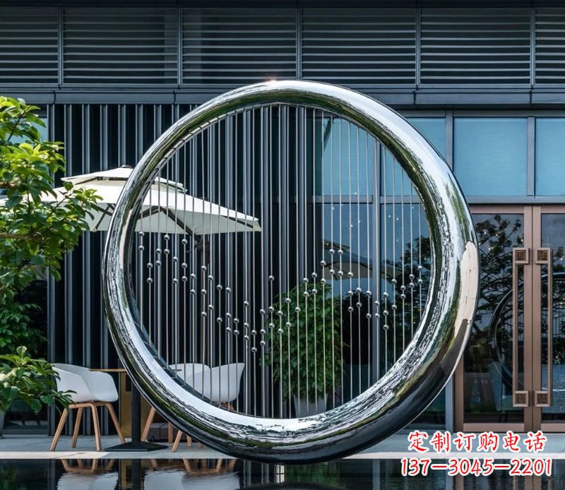 广西精美的镜面不锈钢圆环雕塑