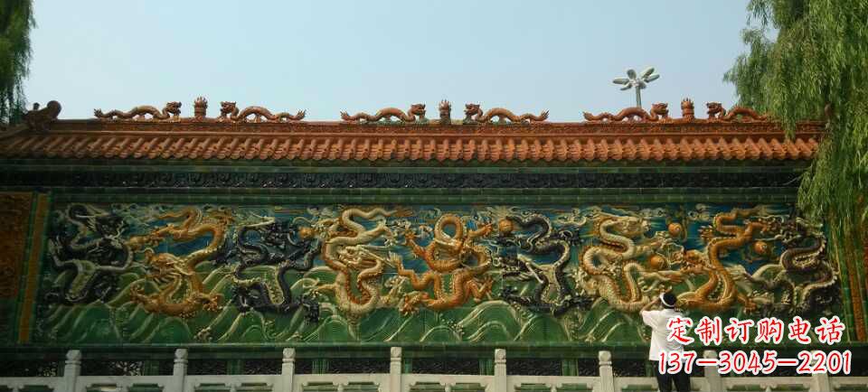 广西九龙壁景观石雕——造型精致,极致雕刻