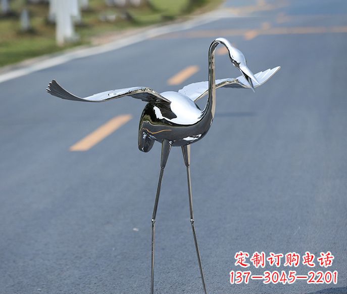 广西酒店镜面仙鹤展翅不锈钢雕塑