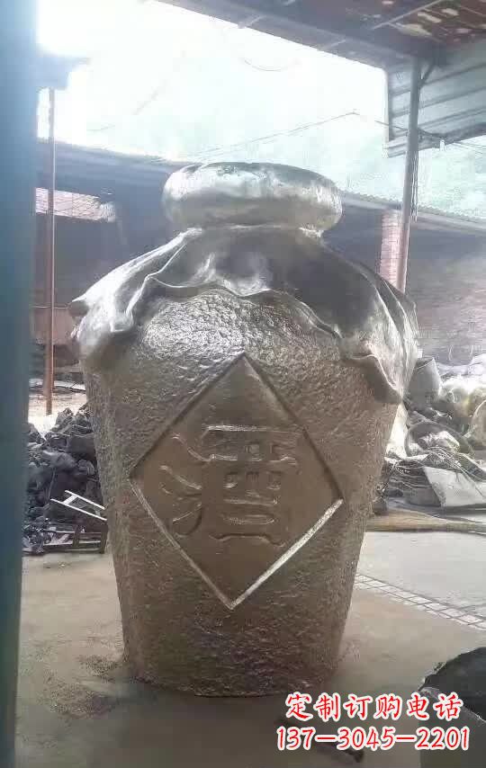 广西传统文化气质的酒坛铜雕