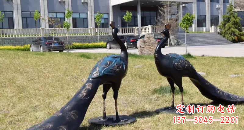 广西领雕塑-孔雀铜雕,高雅精美的艺术精品
