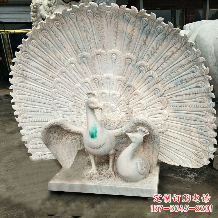 广西汉白玉孔雀雕塑,传统工艺精致塑造