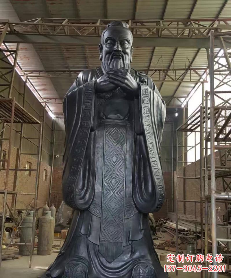 广西表彰传统文化,尊贵的孔子雕塑