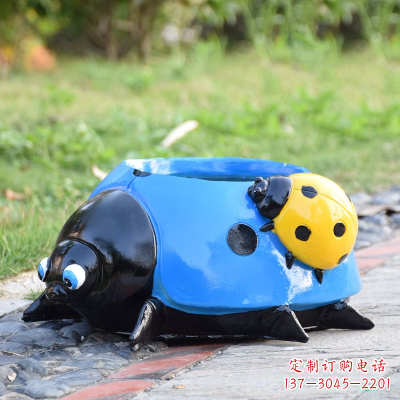广西蓝色玻璃钢七星瓢虫花盆雕塑