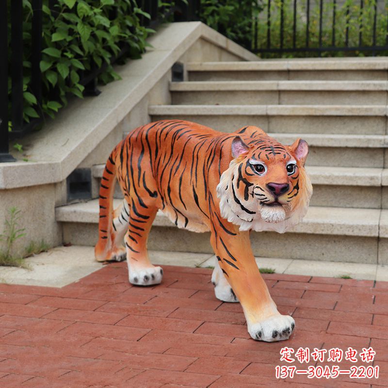 广西老虎玻璃钢仿雕塑-小区园林仿真动物摆件