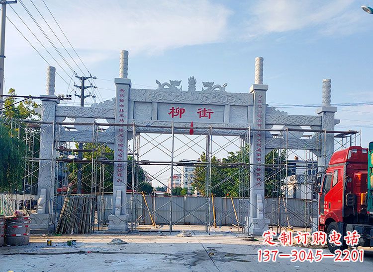 广西牌坊石雕双龙,让它成为你家中的精美装饰