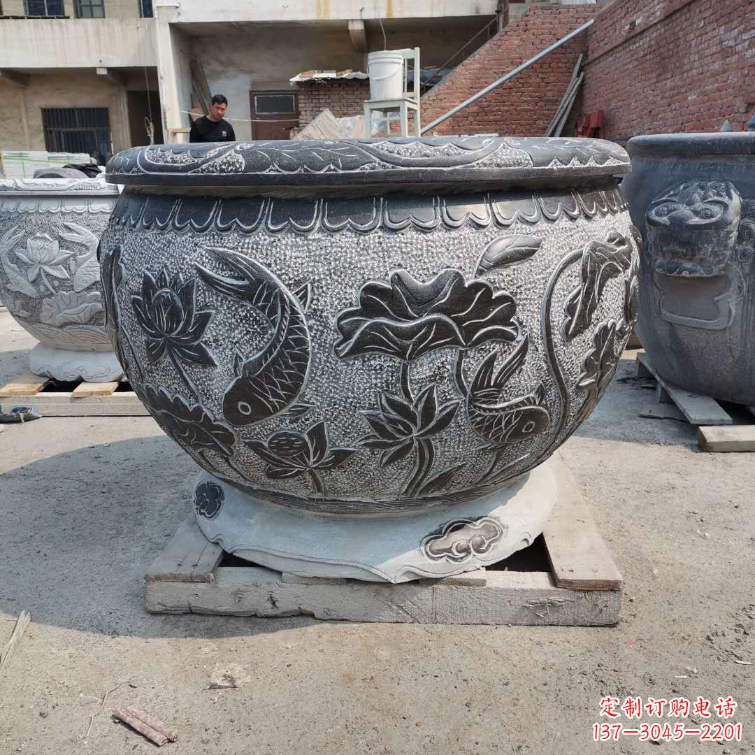 广西老青石园林石雕水缸