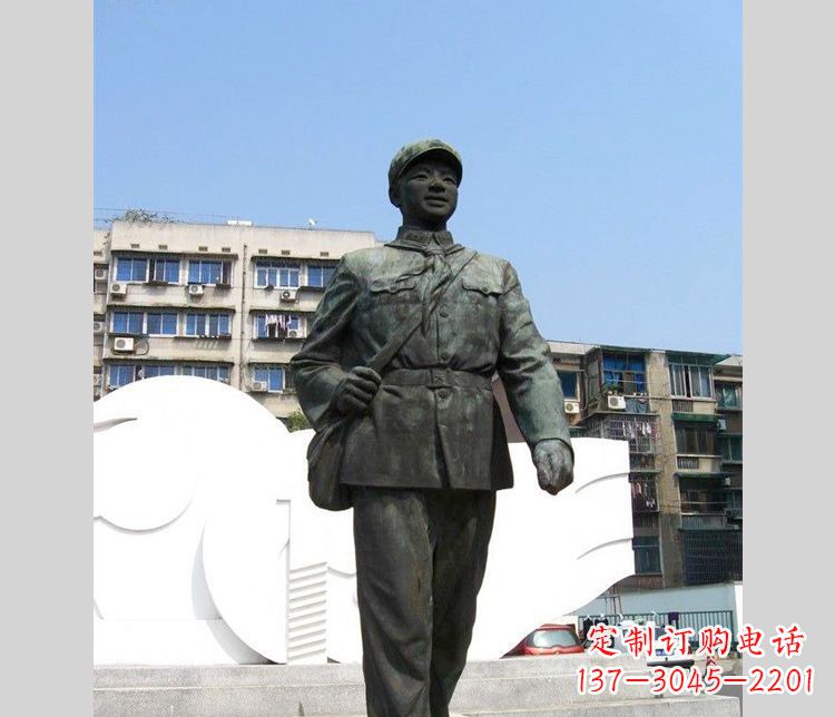 广西定制雷锋雕塑,体现英雄精神