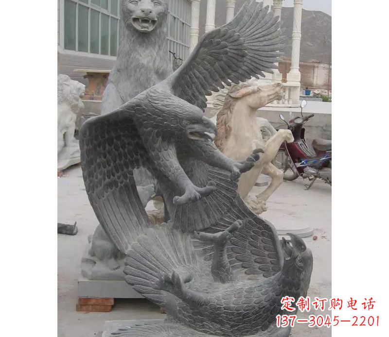 广西中领雕塑推出的石雕老鹰是一款充满生机与力…