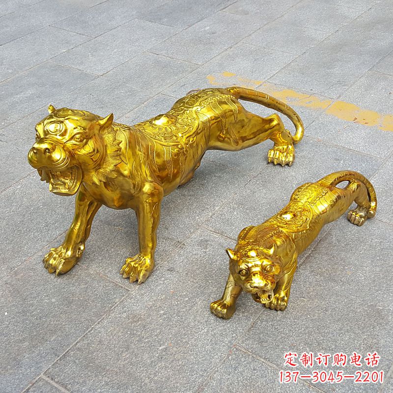 广西鎏金老虎,铜雕工艺精美