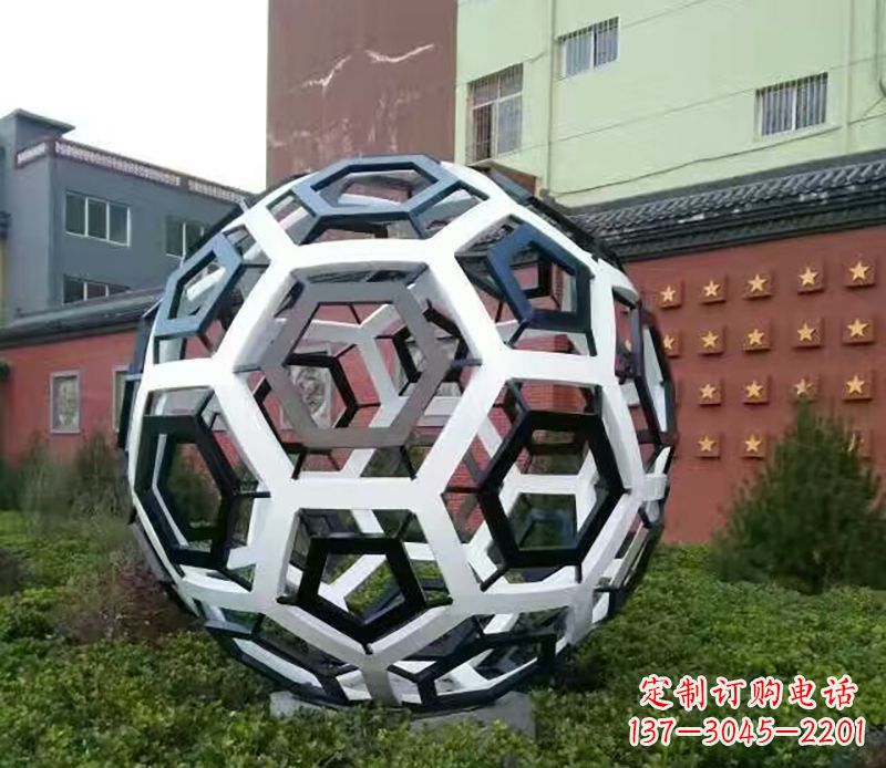 广西中领雕塑定制足球公园不锈钢雕塑