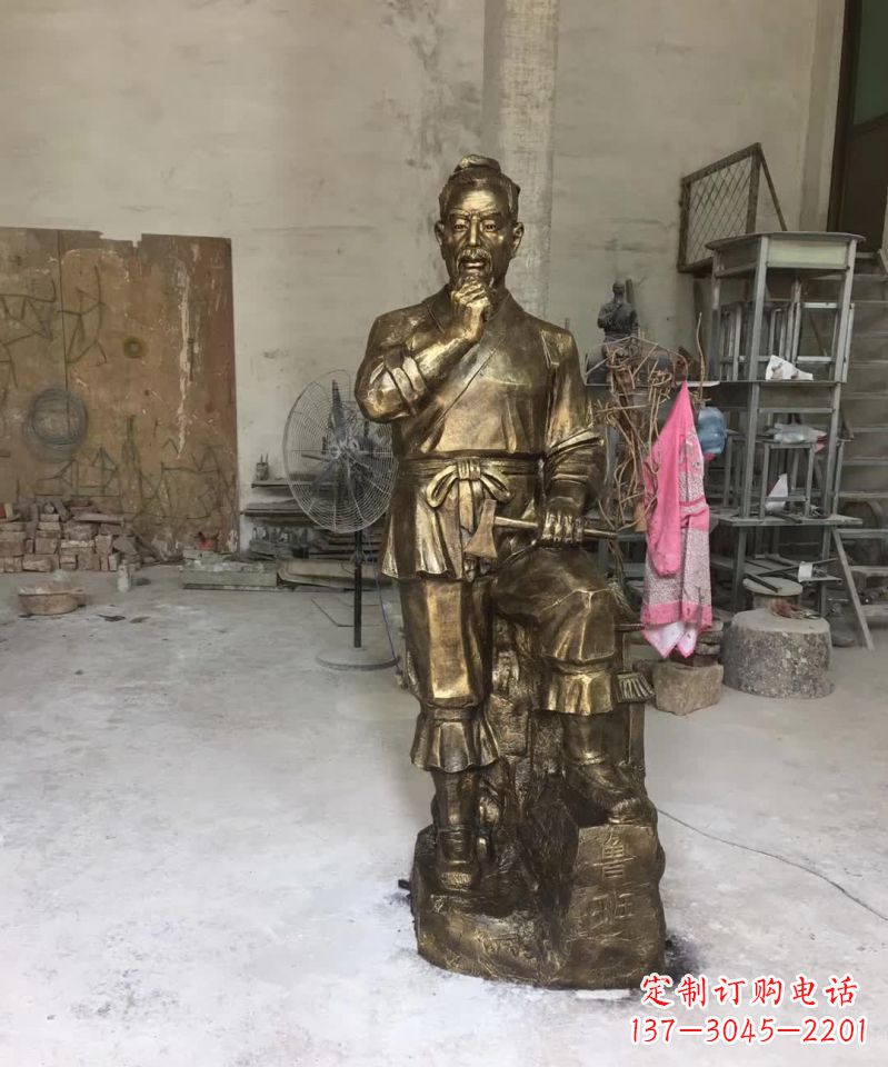 广西精美鲁班古代人物雕塑