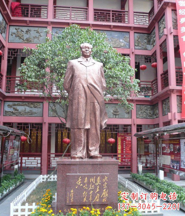 广西毛泽东伟人铜雕,展示传统文化风采!