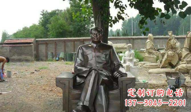 广西中领雕塑推出的主席雕塑珍藏版,由高级工艺…