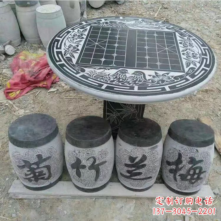 广西传统文化融入石桌凳雕塑