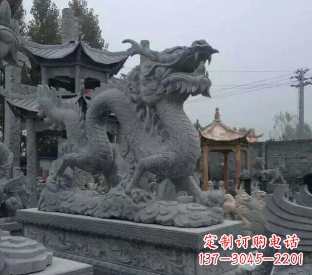 广西门口青石龙石雕
